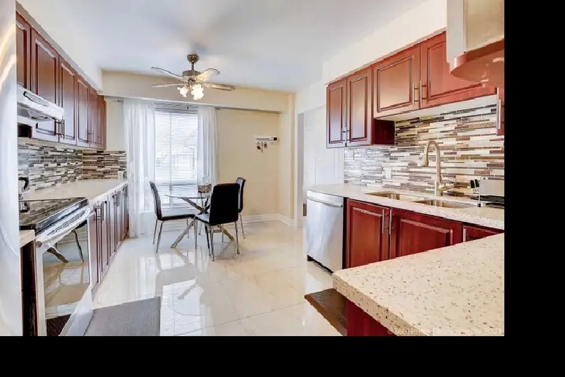 4 Bedroom Luxury House For Rent in Scarborough - April 1