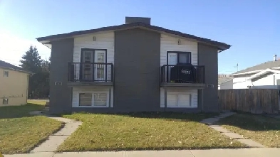 YOU CAN SMELL THE TIMMIES FROM HERE! 3 BDR DUPLEX SOUTH HILL