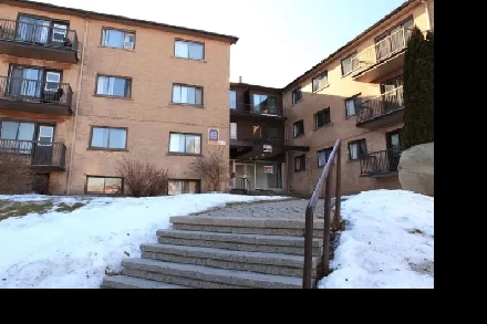Dorval :renovated big 3.5, 5.5 best location for rent
