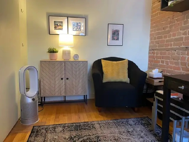 BUREAU DE CONSULTATION À SOUS-LOUER   MONTRÉAL MÉTRO LAURIER