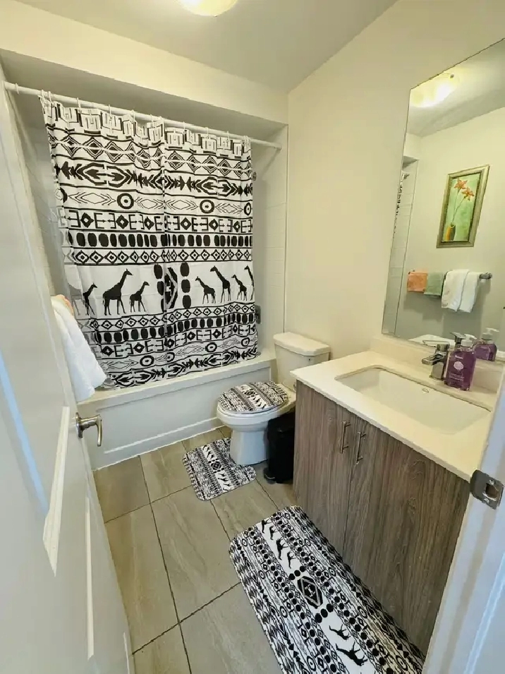 UPPER LEVEL PRIVATE ROOM CALL 647-716-5553