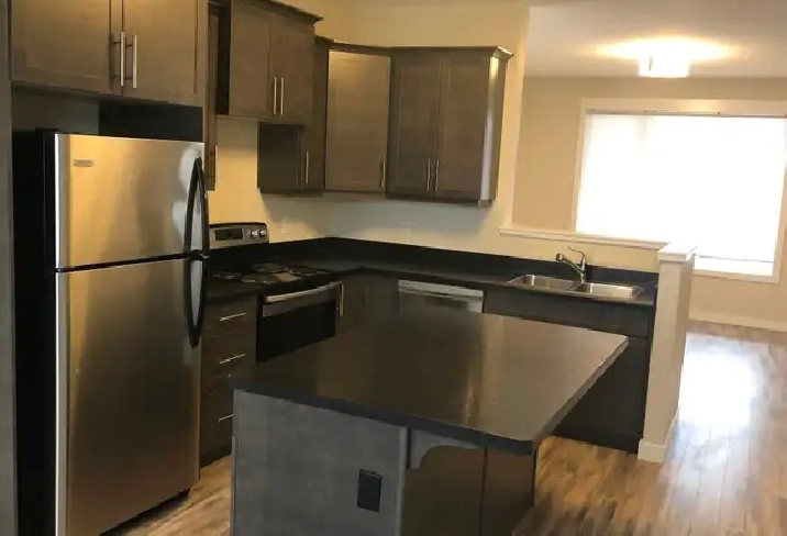 3 Bedroom Main Floor Suite – Harbour Landing–Available May 1st