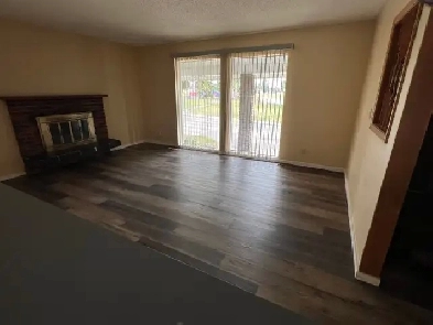 4bedroom house for rent In Huntington.