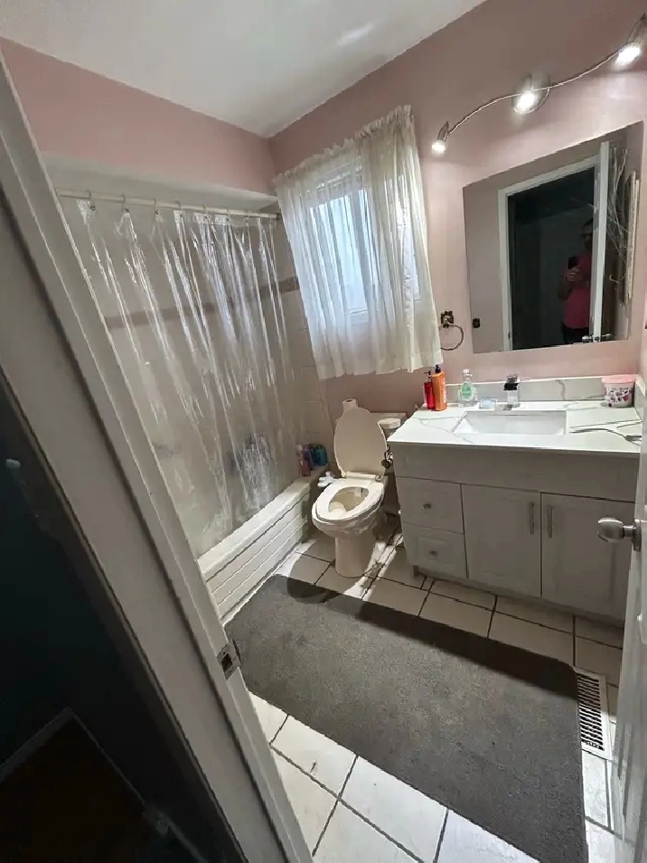 Private Room for Rent in Brampton