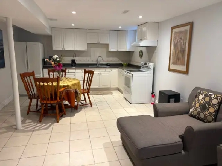 Two Bedroom -Separate Apartment -Richmond hill