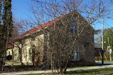 2 Bedroom Garden Apartment