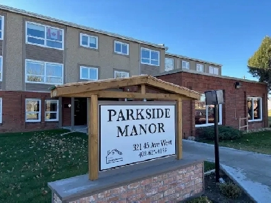 Senior Apartment For Rent in Claresholm