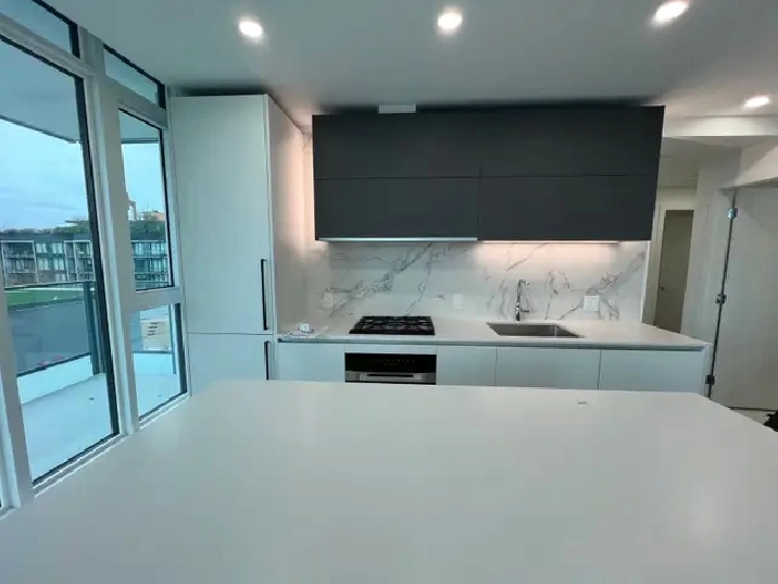 Brand New W68 – 1 BR   Den, 1 BA, 1 Parking For Rent