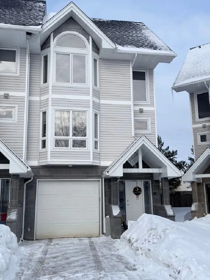 Wood Meadows - 98 Wilson Drive - Townhouse for Rent