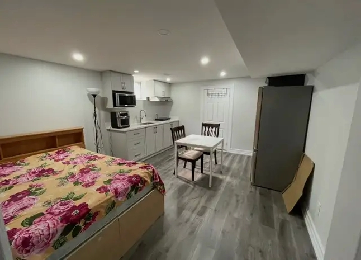 Basement Rooms for Rent!