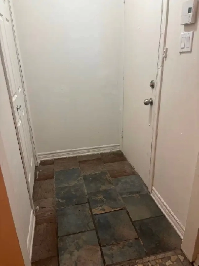 Grand 3 1/2 à Homa avec electros et internet haute vitesse au 3e