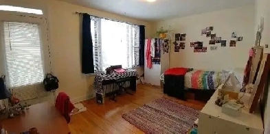 A côté Cégep Ste-Foy et Université Laval pour étudiant(e)