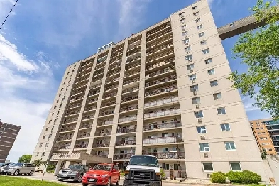 2-Bedroom Apartment with Park Views – 133 Niakwa Rd