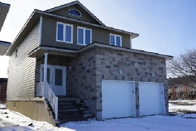 4 Bed, 3.5 Bath Home in Amherstview – Available May 15 ✨