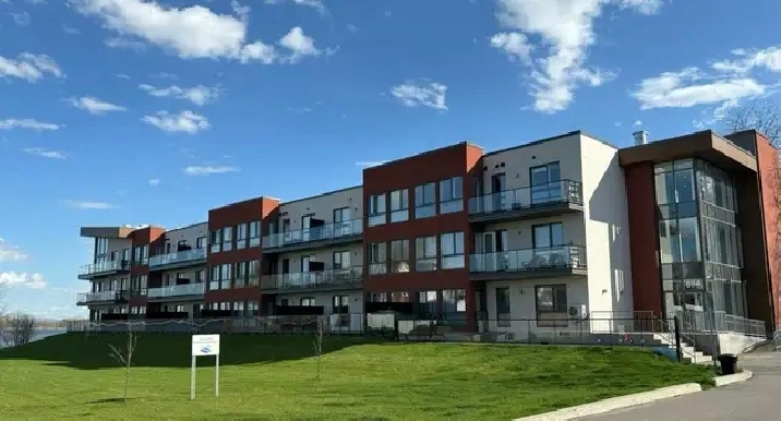 Condo 4 1/2 à louer