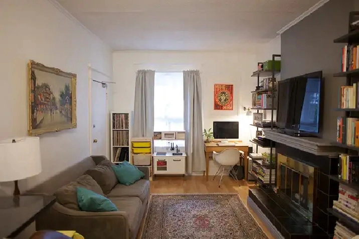 2 Bedroom in Prime High Park with a Private Backyard