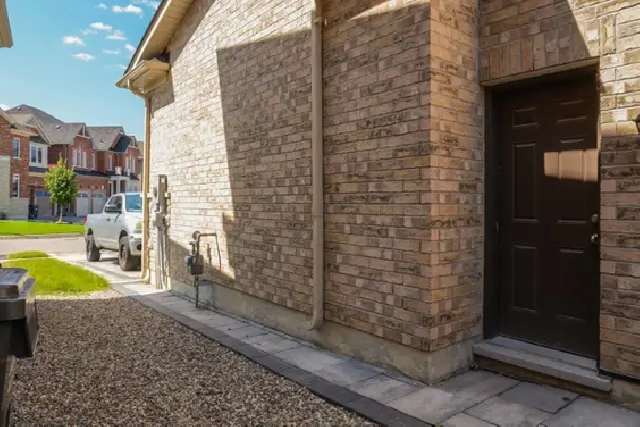 1 SINGLE BEDROOM AVAILABLE FOR RENT KENNEDY AND MAYFIELD