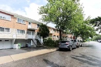 5 1/2 Duplex Main Floor For Rent