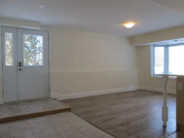 All Inclusive, Walk to Carleton U, Full Ensuite bath.