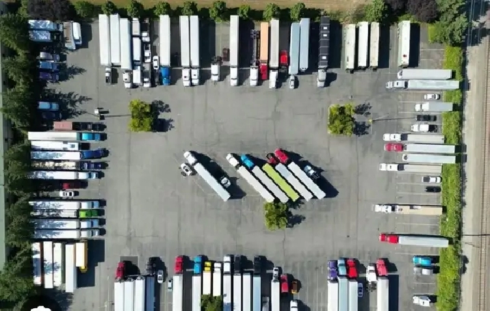 truck parking for rent