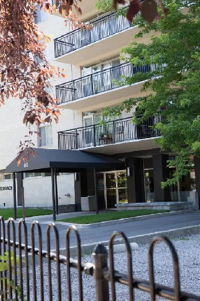 1 bedroom in Rockcliffe Park. May at $1349.00