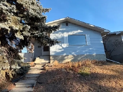 Marlbourough legal suite 2 bedroom,sep entrance ,$1100/m 40 ut