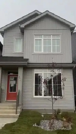 3 bedrooms 2.5 bathrooms for rent!