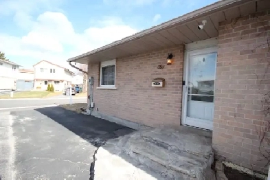 Beautiful Brampton Bungalow For Rent!