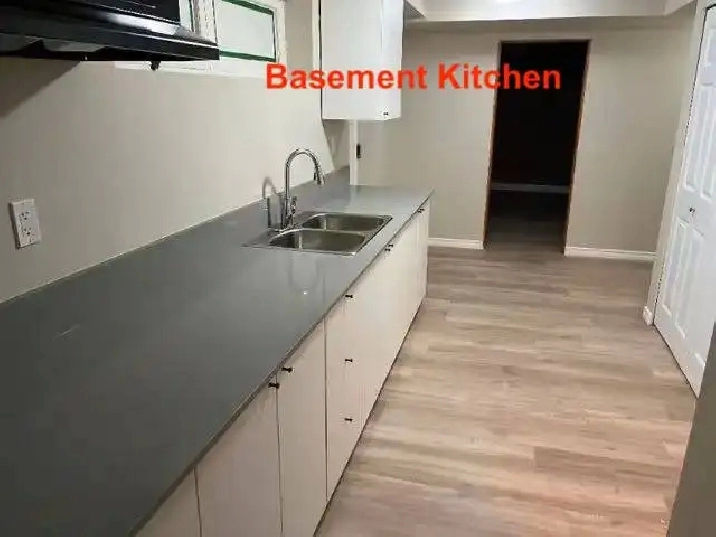 Shared bedroom in Oakridge Station Area $650