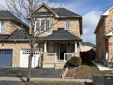 3 2 Bed, 4 Bath Home For Lease – Prime Whitby Location