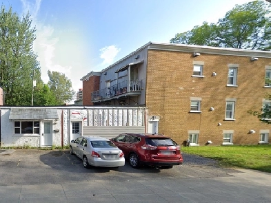 Beau grand 4 1/2, Limoilou rez de chaussé, WIFI LIBRE