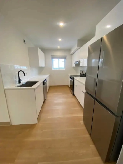 Brand new Upstairs unit in a 4 plex