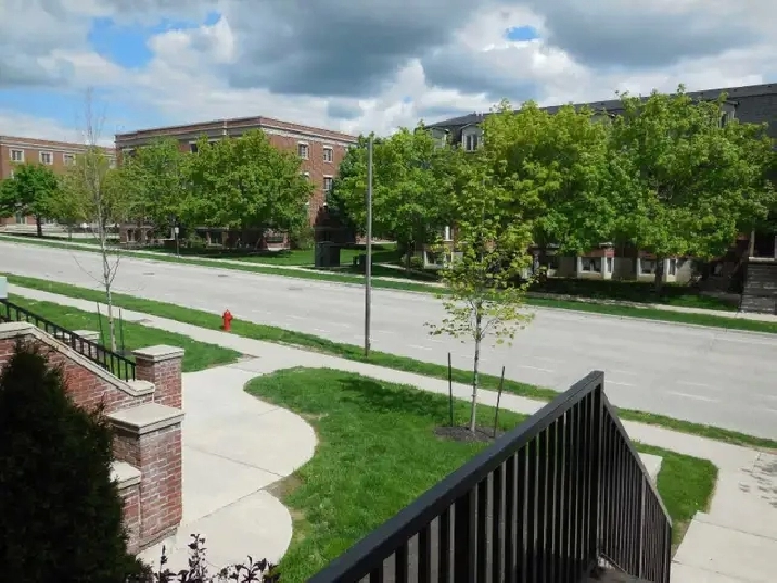 GREAT DEAL. UNIVERSITY OF GUELPH SUBLET WON'T LAST LONG