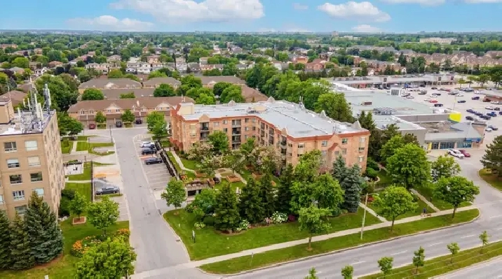 1 bedroom Condo Apartment, among the lowest price in Burlington!