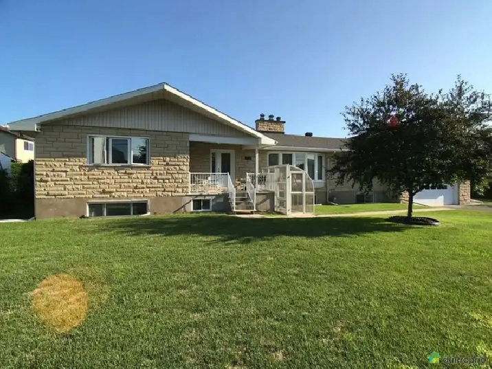 3 bedroom spacious apartment heated