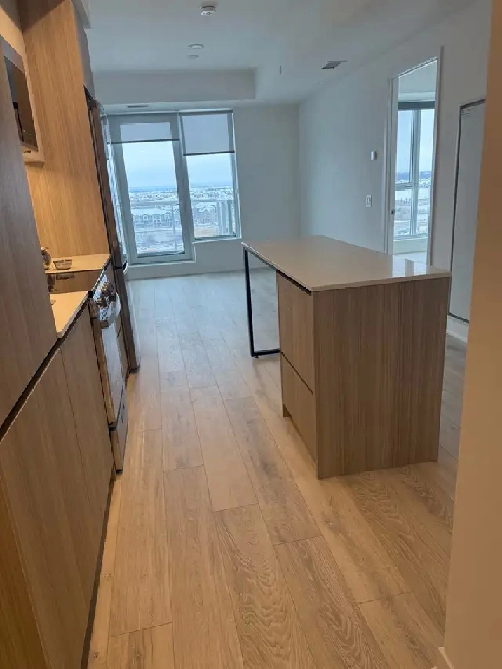 2 plus den and 2 bath condo for rent