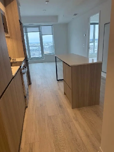 2 plus den and 2 bath condo for rent