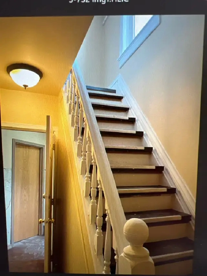 1 BDR Apt on Ross Ave. $850/mon