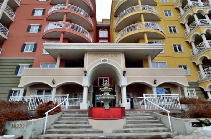 Venetian - Downtown sub-penhouse modern condo, 2br, 2bth - $1745