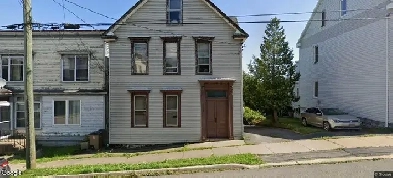 2 Beds 1 Bath - Apartment H/L Included