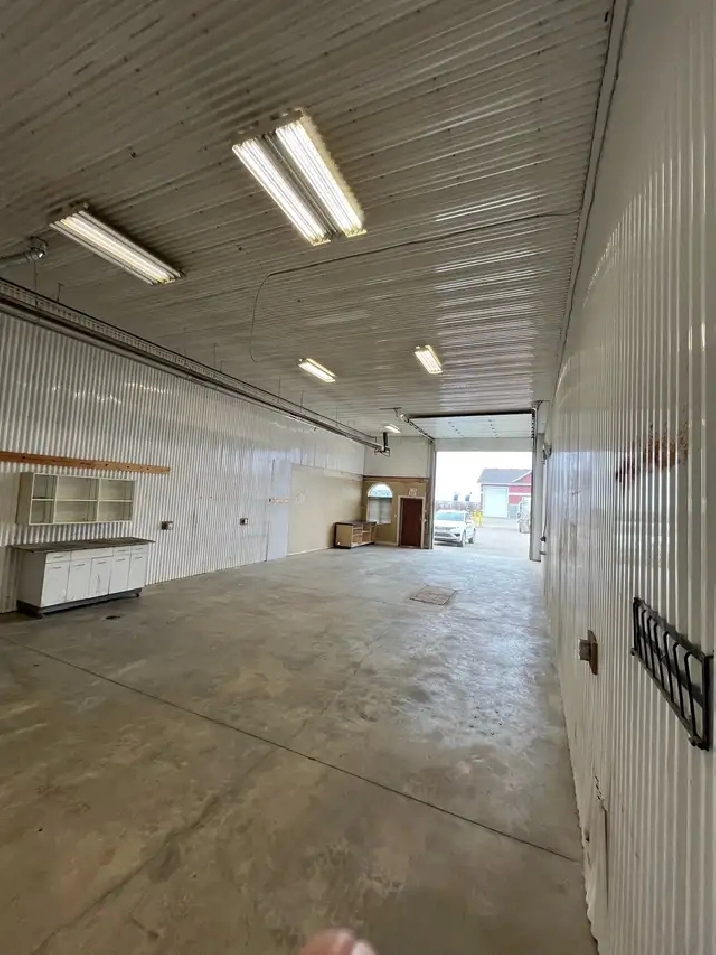 Shop for Lease in Stont Plain - Yard Space Available