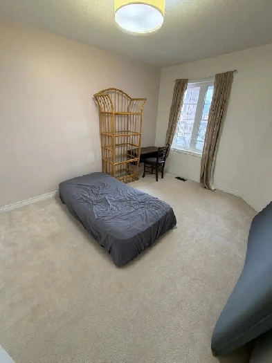 private room for a girl in brampton