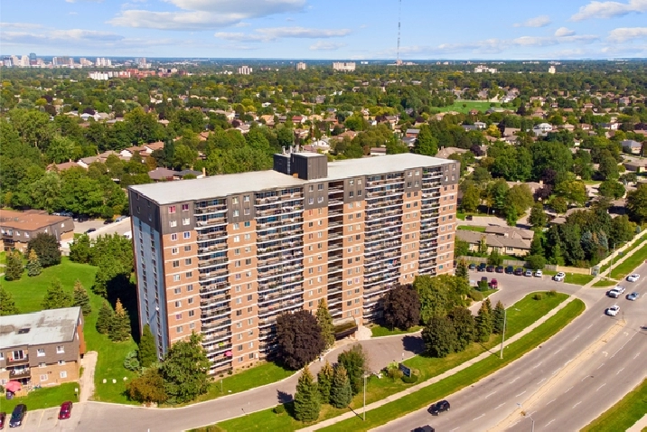 The Westmount - 1 Bedroom available at 740 Wonderland Road South