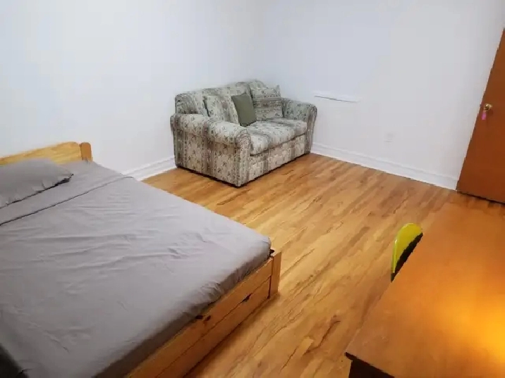 Chambre à louer Saint-Léonard coin Bélanger / Lacordaire