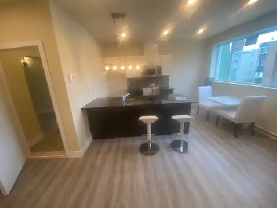 Studio Moderne Semi-Meublé – Greenfield Park – 995$/mois.