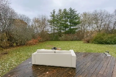 Room for rent | 15 min walk to western