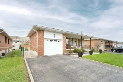 MAIN UPPER LEVEL ROOMS FOR RENT WESTWOOD MALL MALTON MISSISSAUGA