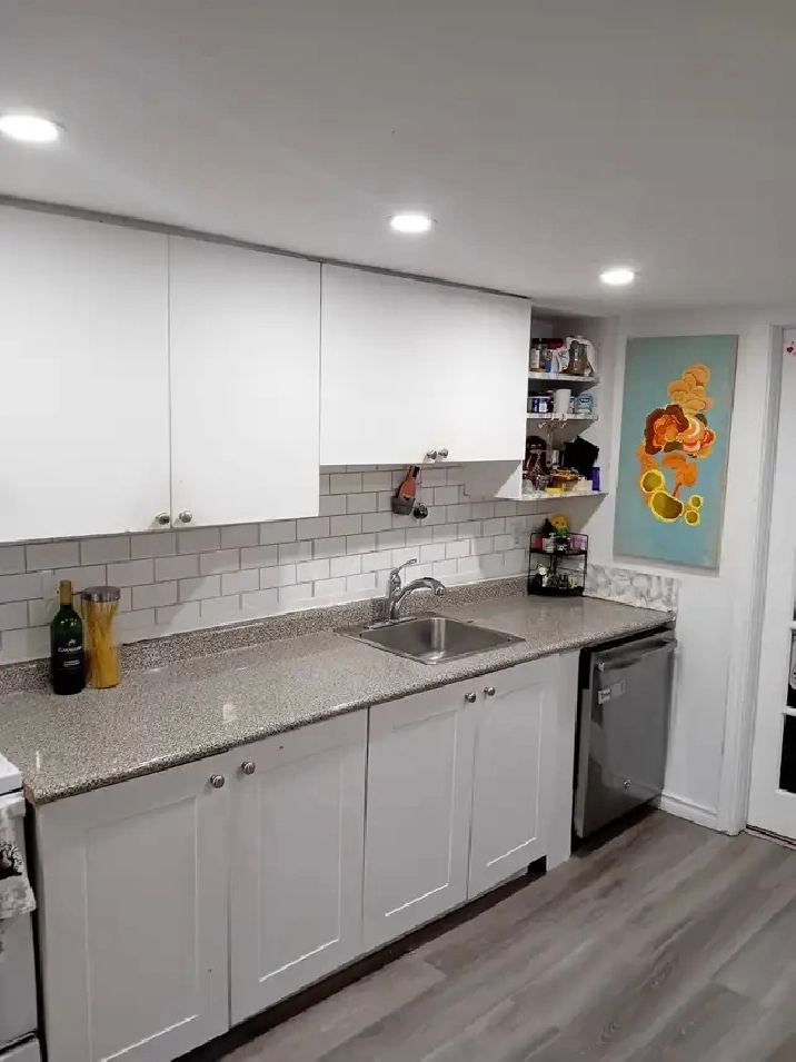 JUNCTION TRIANGLE 2BDR - LANSDOWNE & BLOOR - LAUNDRY, DISHWASHER