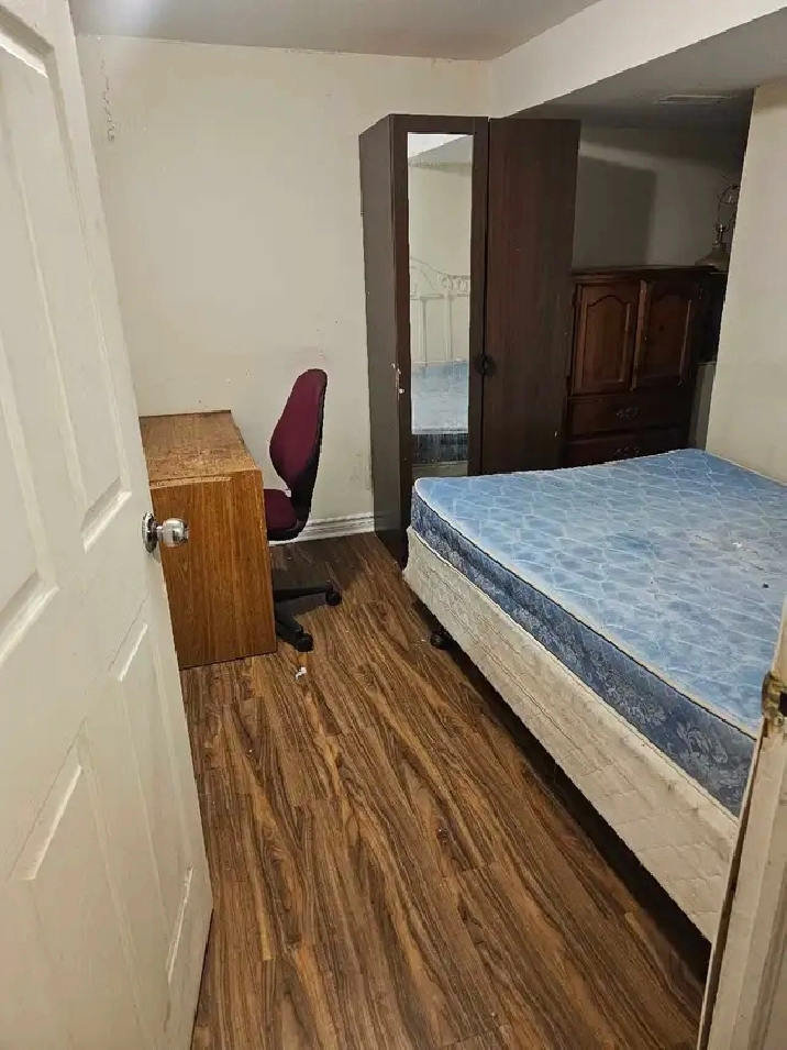 ASAP $650 FURNISHED ROOM FOR RENT WALKING DISTANCE TO CARLETON U