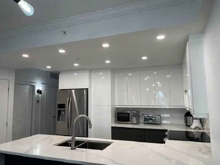 GRAND CONDO 3 1/2 MODERNE INSONORISÉ à vendre